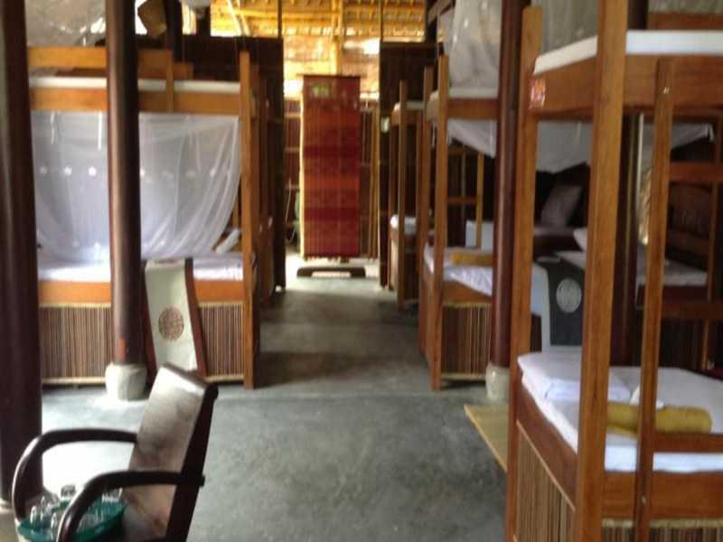 Hotel Under The Coconut Tree Hoi An Esterno foto