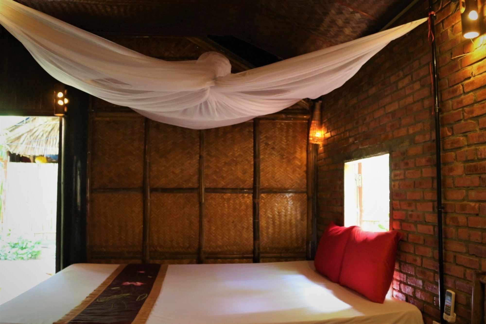 Hotel Under The Coconut Tree Hoi An Esterno foto